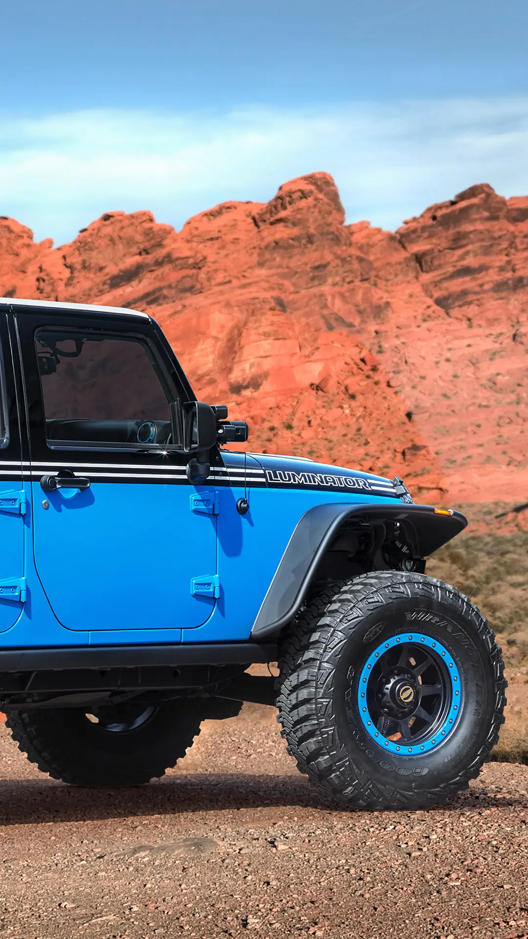 最强灯光越野车