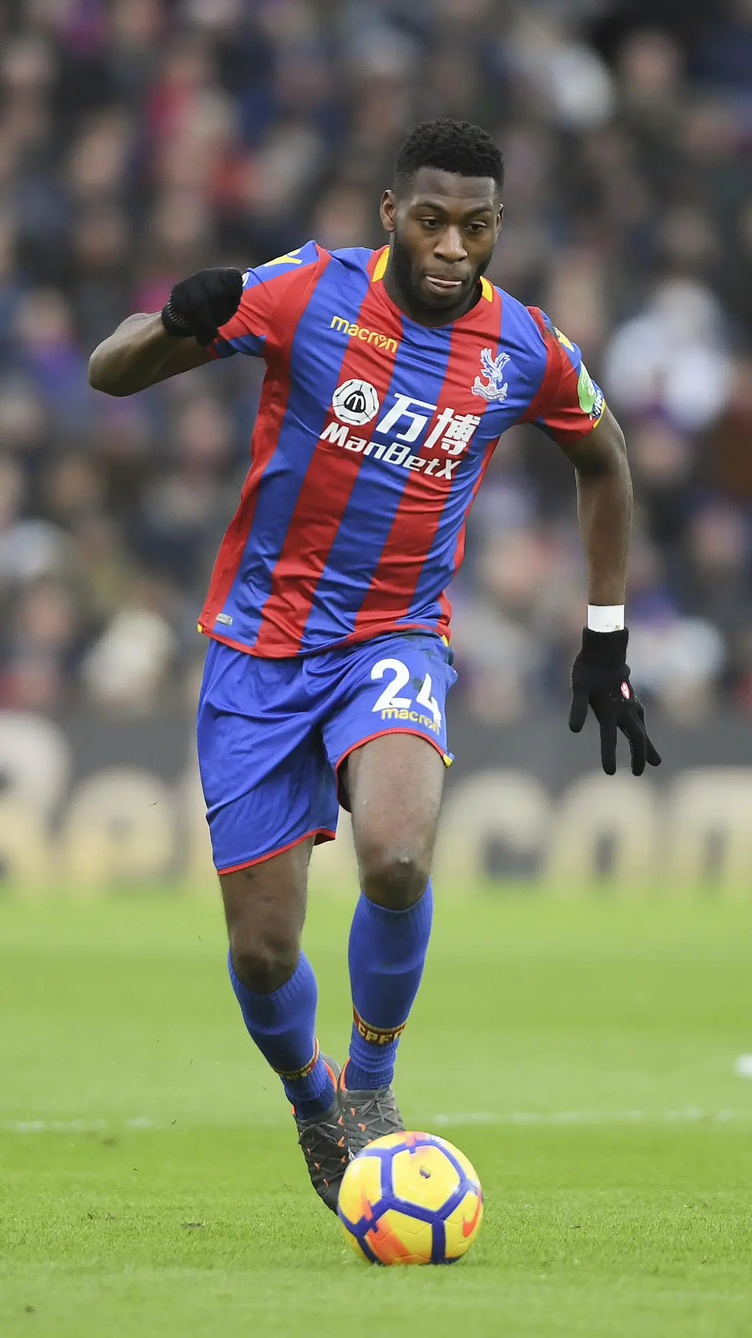 后防健将福苏·门萨