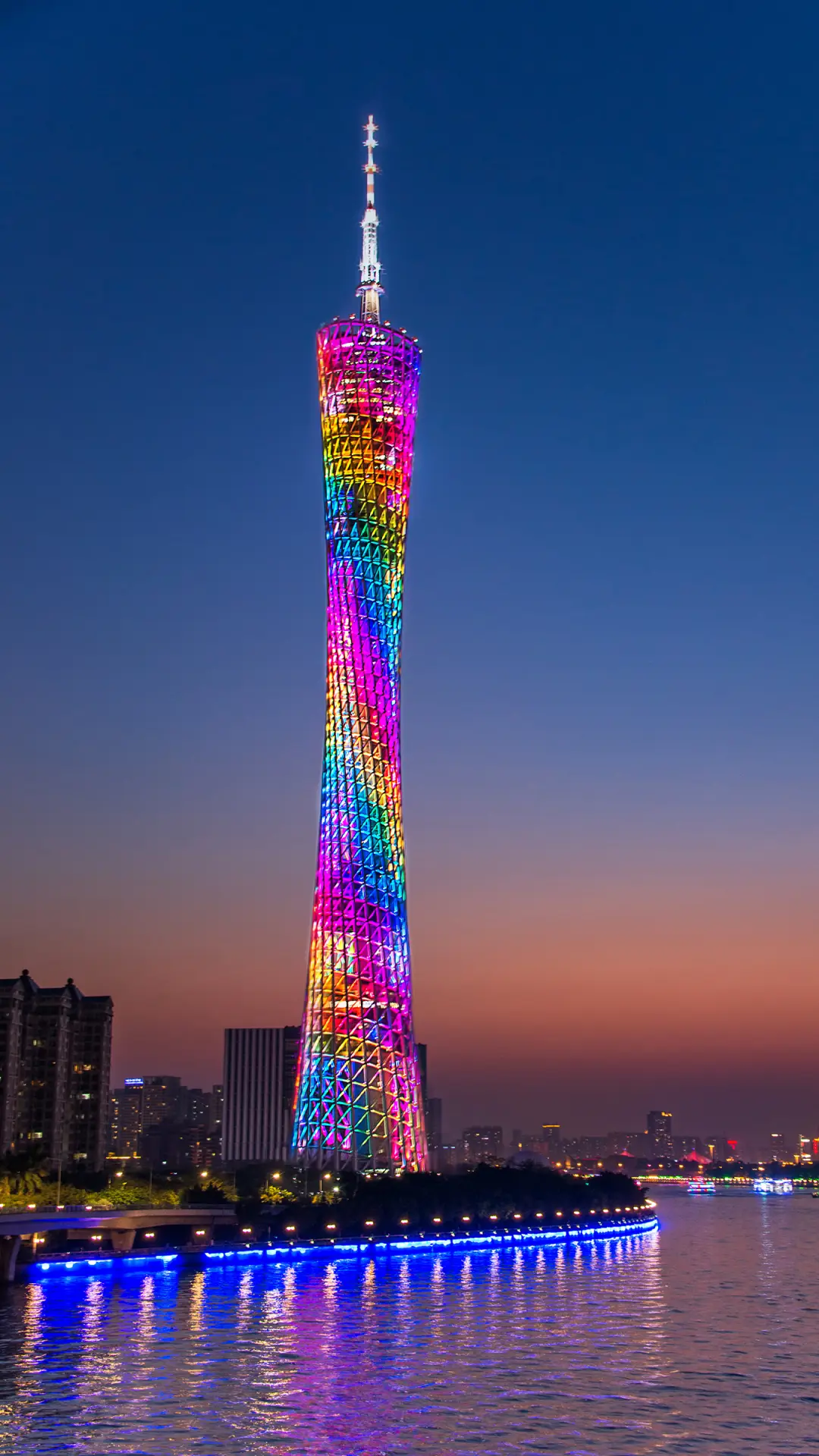 游遍天下壁纸-锐景创意