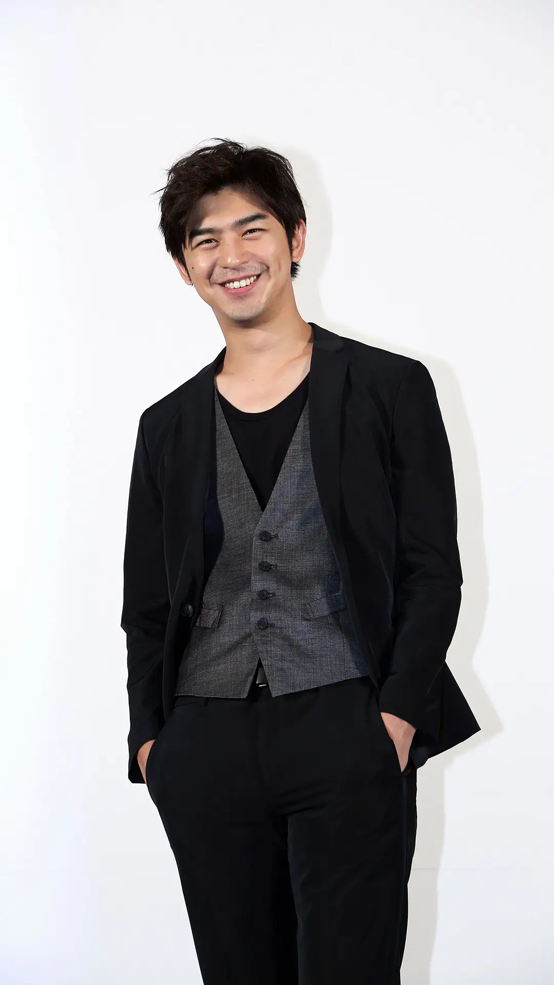 温暖熟男 陈柏霖