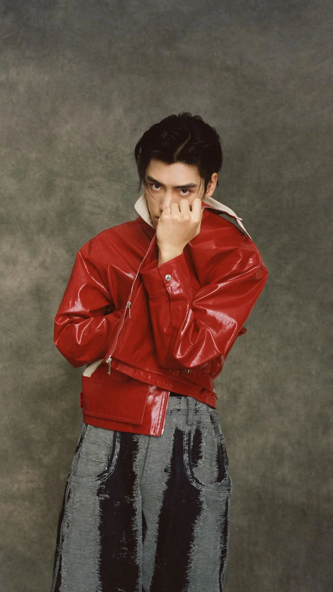 自律男孩 王子异